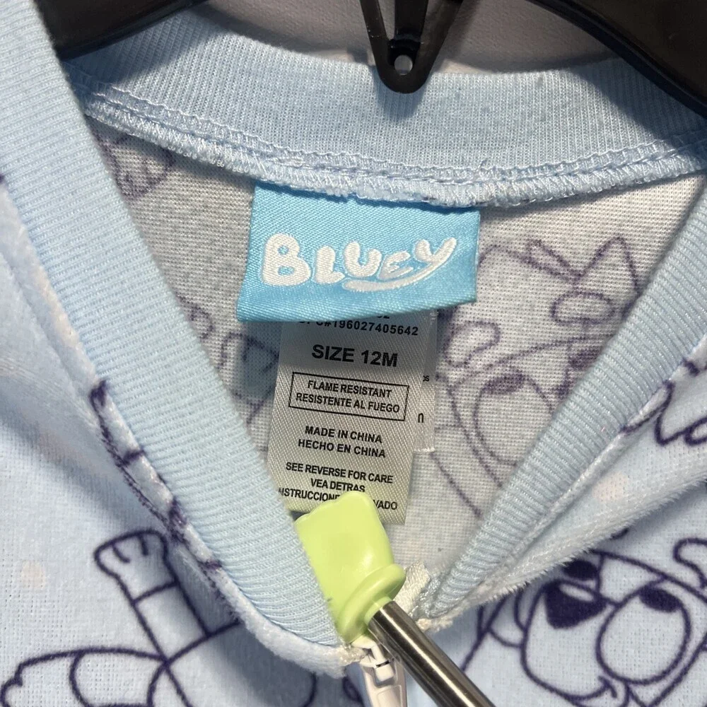 Bluey 12 month baby bodysuit PJs Sleeper Footies Zip up Blue Cozy One-piece EUC